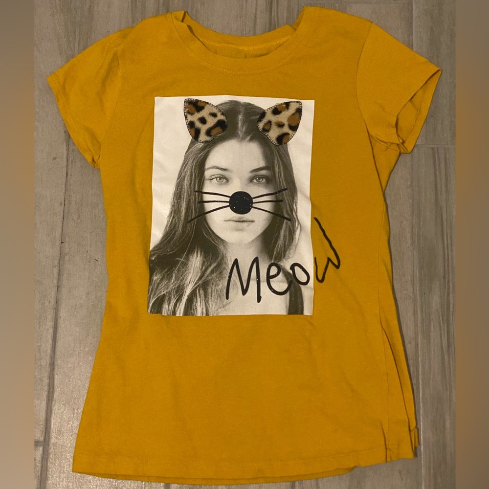 yellow cat t shirt